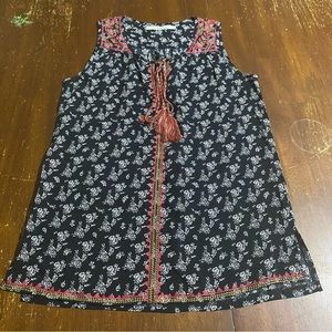 Solitaire Womens Sleeveless Top Embroidered Tassel Black Floral Size Small